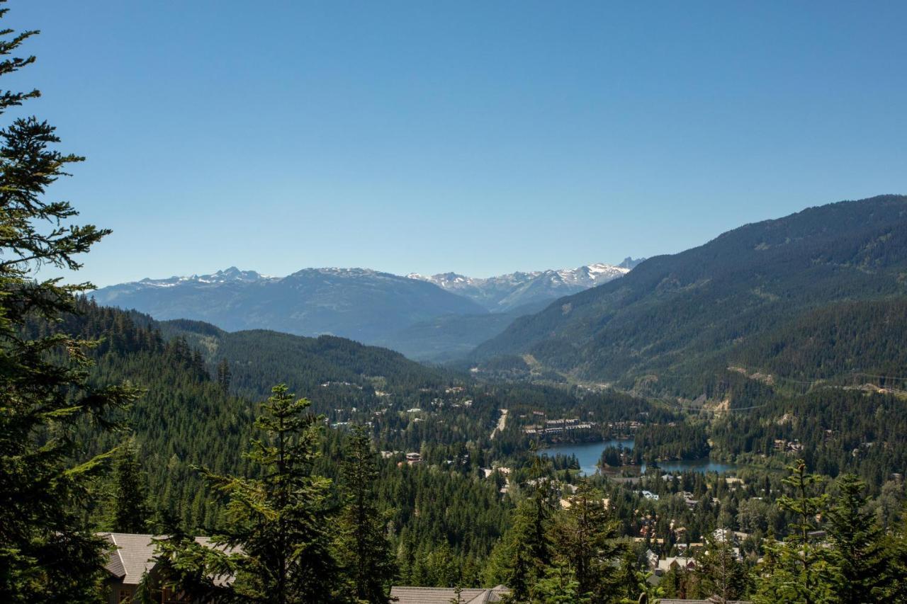 Taluswood The Heights 18 | Mountainside Townhome W/ Ski Access, Hot Tub, Tranquil Views Уистлер Экстерьер фото