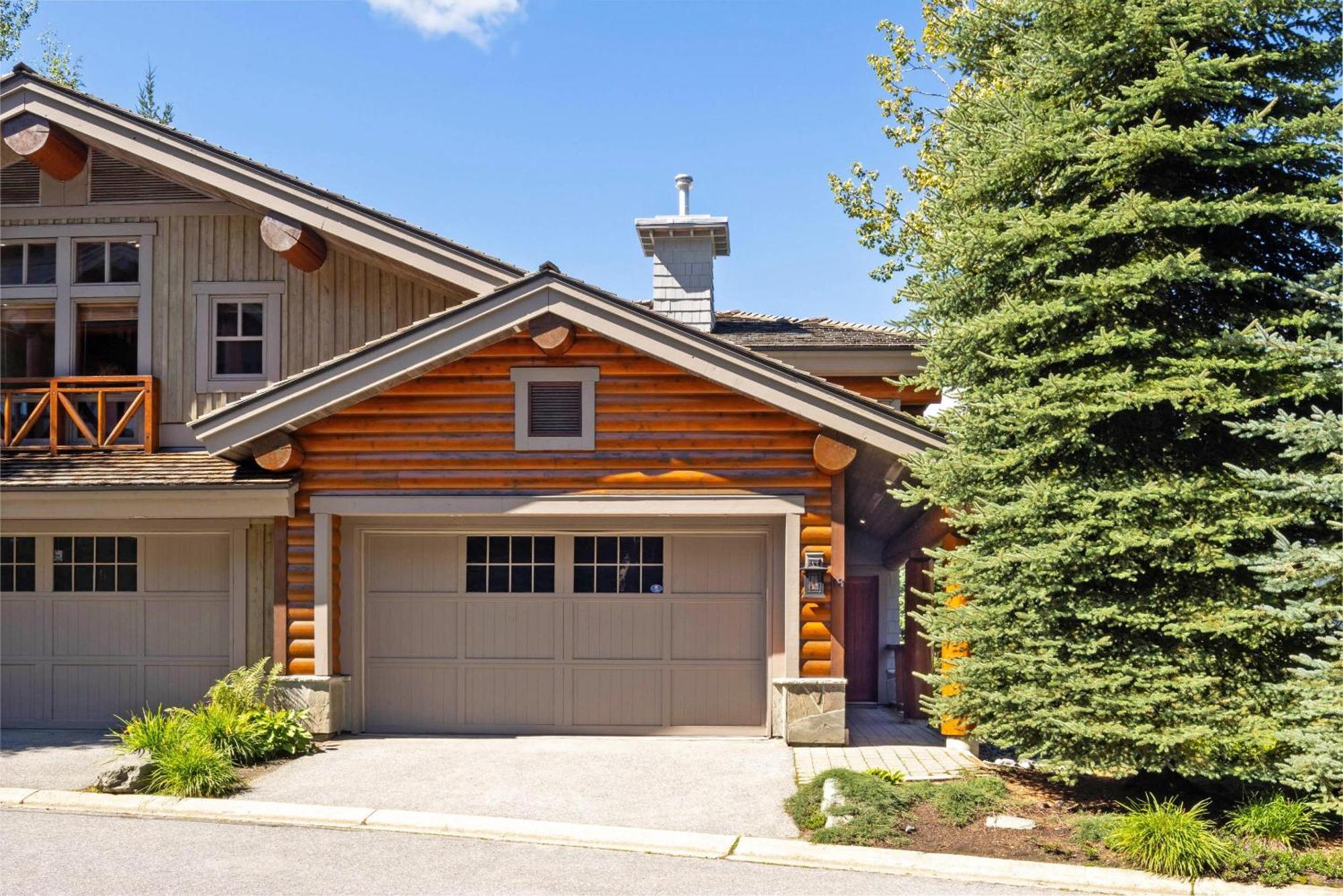 Taluswood The Heights 18 | Mountainside Townhome W/ Ski Access, Hot Tub, Tranquil Views Уистлер Экстерьер фото